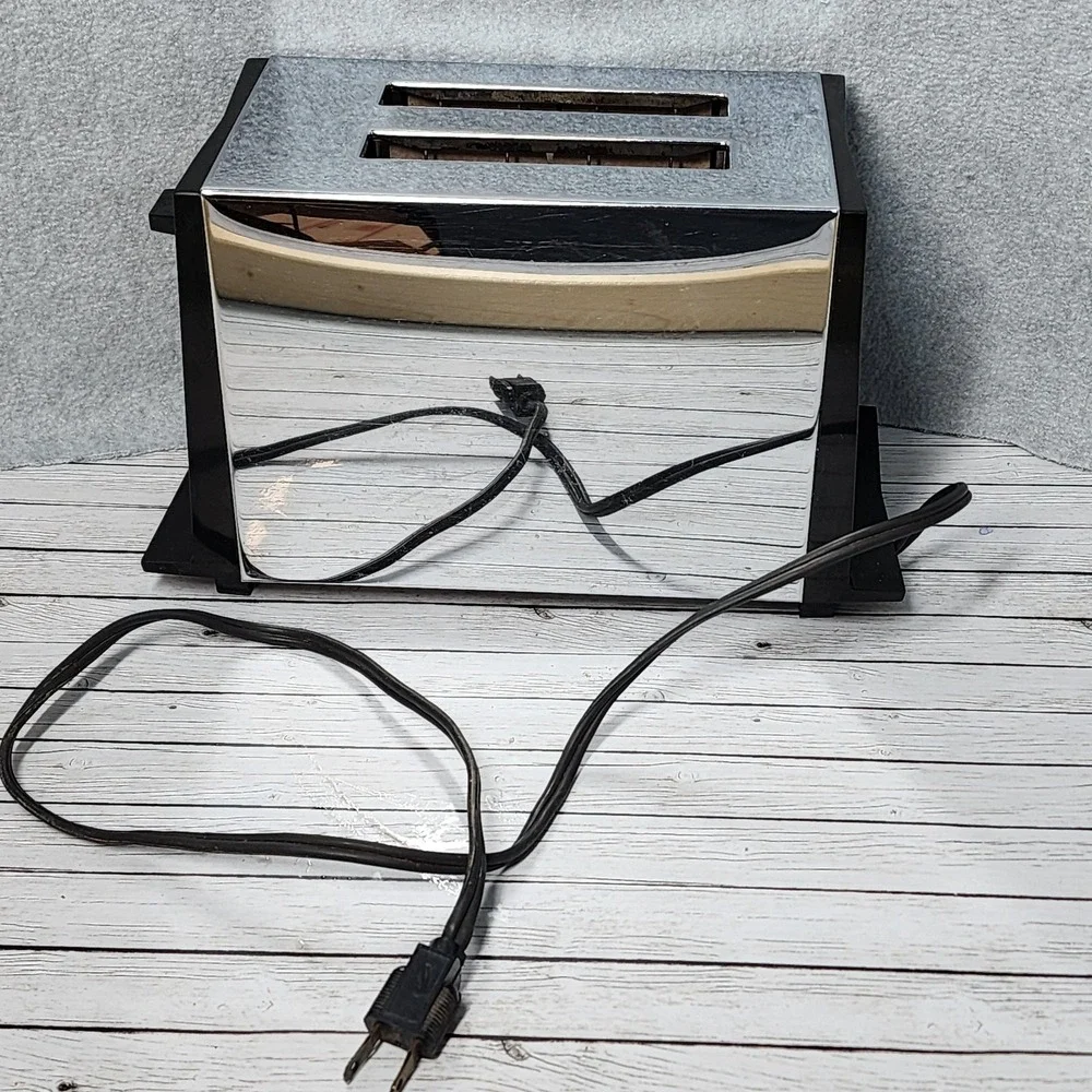 Vintage‎ Toastmaster Astra Toaster Chrome Retro Kitchen Decor Made in USA